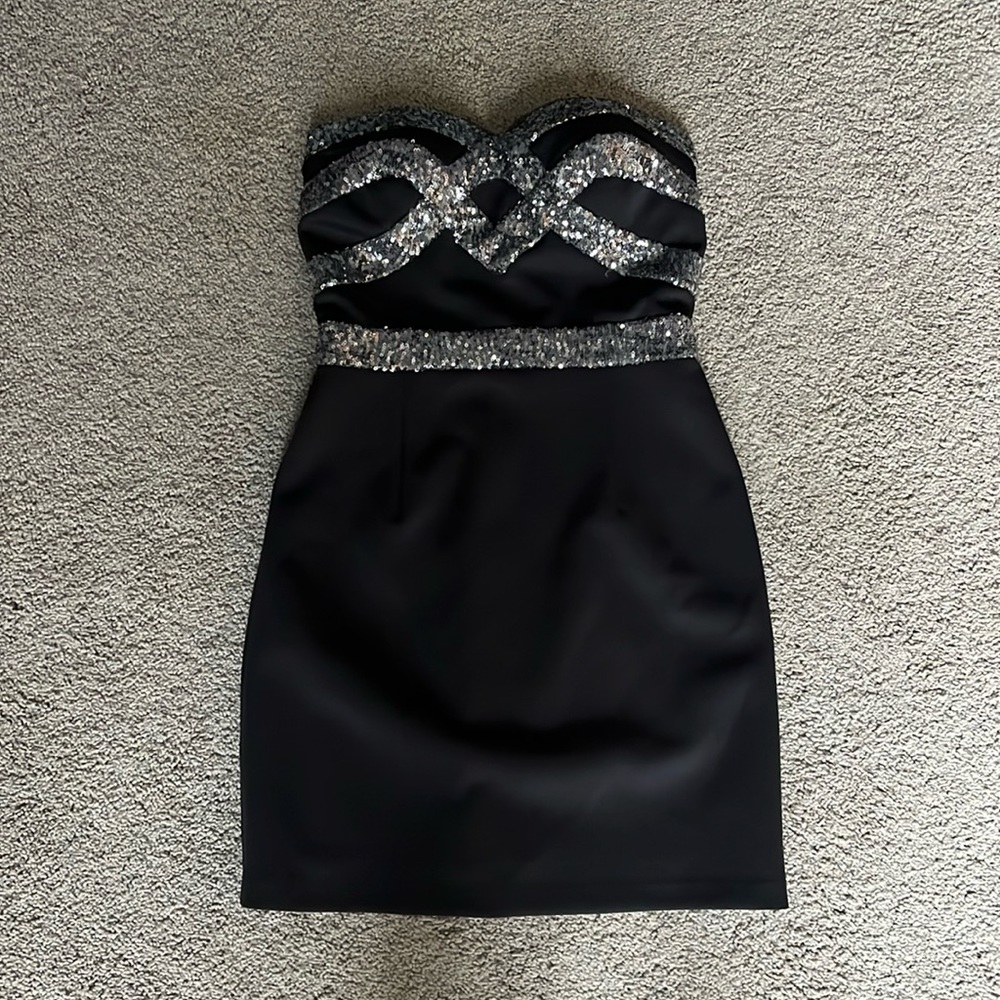 Strapless Sweetheart Dress